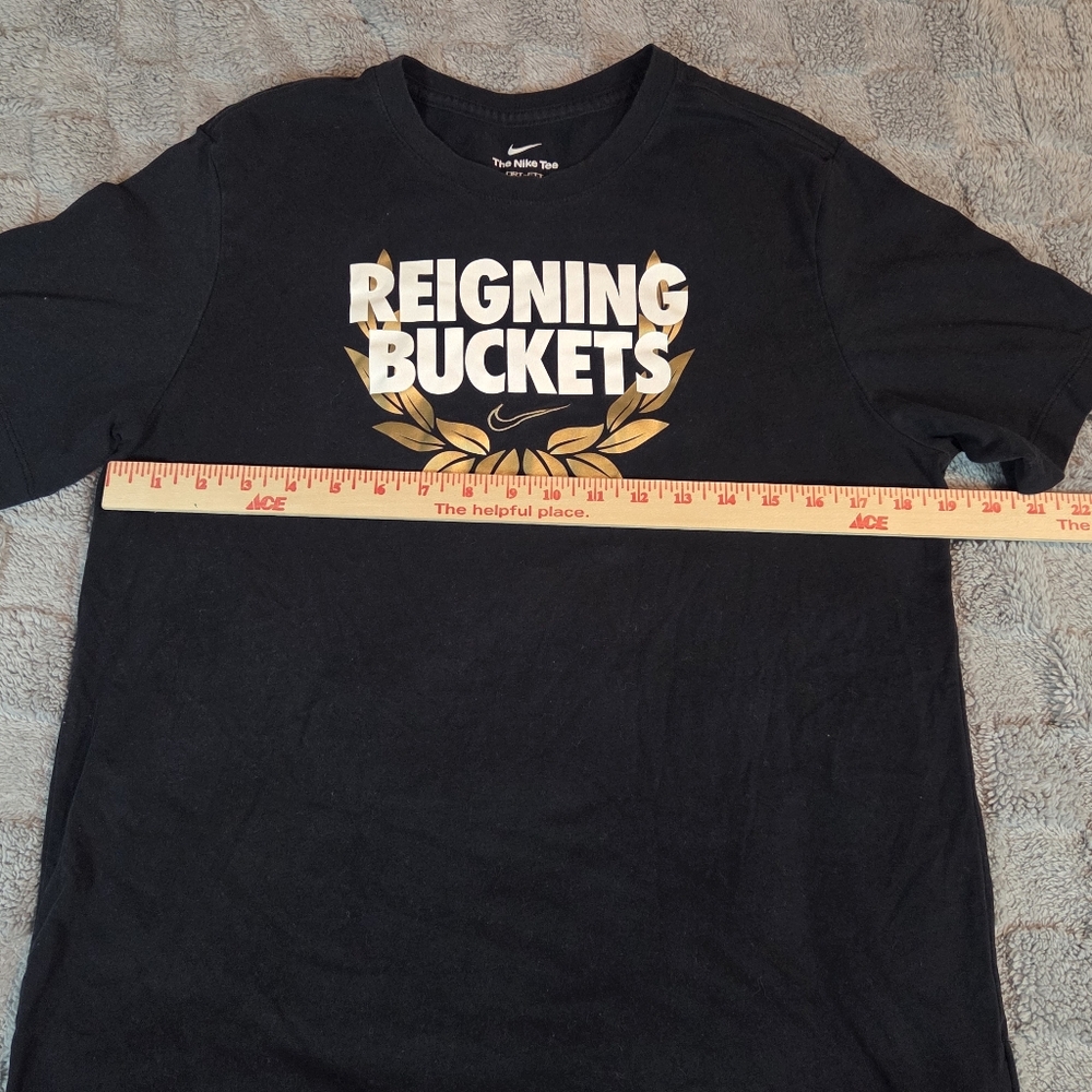 Black Nike Dri-fit Men's T-Shirt Size Med.- Reigning Buckets Design - Picture 4 of 8